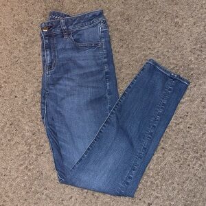 Light Wash American Eagle Skinny Jeans